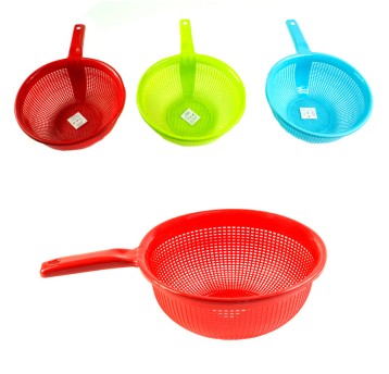 AGD/DURSZLAK PCV Z RĄCZKA śr.14cm. (200)